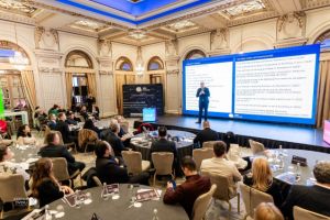 IMM România: Niciun antreprenor nu estimează o creştere semnificativă a investiţiilor sau a exporturilor în 2026