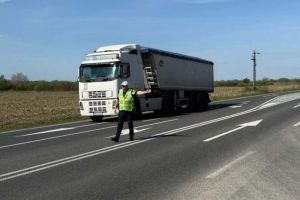 Amenzi de aproape 100.000 de lei după o acţiune rutieră pe DN6