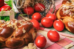 Adrian Negrescu, analist economic: „Am intrat în săptămâna patimilor financiare pentru români. Masa de Paşte 2026 va fi mai săracă decât în anii trecuţi”