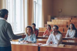 Necesitatea şi importanţa formării profesionale continue a adulţilor