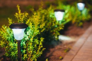 7 greseli de evitat atunci cand cumperi o lampa solara 