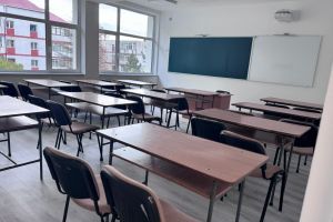 Termenul limită de finalizare a investiţiilor prin PNRR, prelungit cu o lună. Decizia, luată de Ministerul Dezvoltării