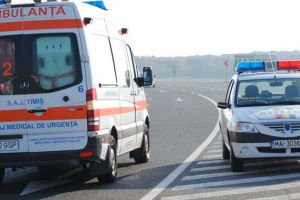 Accident pe A1, lângă Dumbrava. Tânăr de 29 de ani rănit după ce a pierdut controlul volanului şi a intrat în parapet