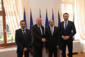 Ambasadorul Indiei, vizită la Bistriţa. Ce s-a discutat la întâlnirea bilaterală