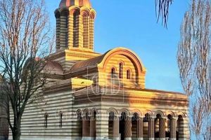 Programul slujbelor pascale ce vor fi oficiate de către Înaltpreasfinţitul Părinte Arhiepiscop şi Mitropolit Nifon