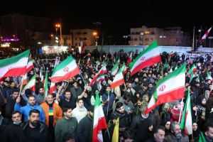 Armistiţiu de două săptămâni în Orientul Mijlociu. Se redeschide Strâmtoarea Hormuz