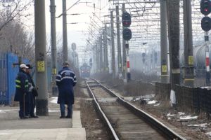 Tânăr de 18 ani decedat după ce s-ar fi aruncat în faţa unui tren, la Bacău