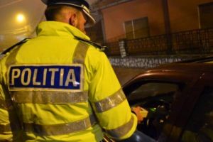 Inconştienţă pe străzile din Satu Mare: fără permis şi cu alcoolemie uriaşă, prins la volan după ce prietenul i-a dat maşina
