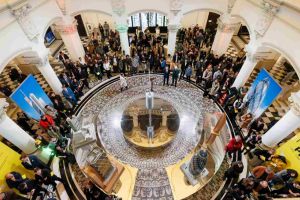 Pentru prima oara in Romania, Foster + Partners aduce la Iasi,  in parteneriat cu IULIUS, expozitia Future Proof, 60 de ani de arhitectura