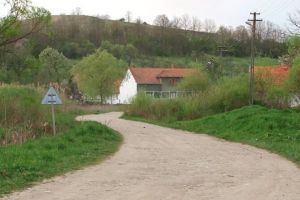 Sat din Timiş accesibil doar prin Arad. Pas important făcut de CJT pentru drumul spre Bulza