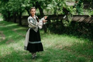 Paula Hriscu: „Fără Dumnezeu nu se poate nimic. El mi-a îmbrăcat viaţa în cea mai frumoasă formă”