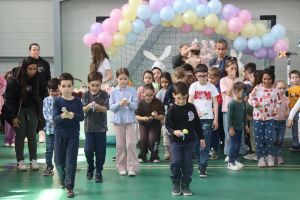 A doua ediţie a ”Zilei Iepuraşului” a adus bucurie  copiilor din Ciorogârla