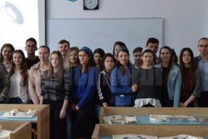 Sesiune de informare a elevilor din clasele a XII-a cu privire la oportunităţi de viitor, la ...