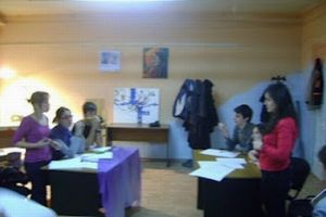 Dezbateri academice la Braşov: „Un sport al minţii” care formează gânditori critici şi cetăţeni responsabili