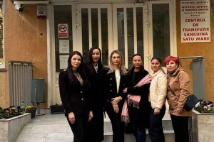 FOTO. Femeile social-democrate şi Tineretul Social Democrat au donat sânge la Satu Mare: ,,O singură donare de sânge poate salva până la 3 vieţi”