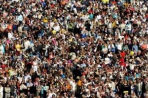 Pământul se „sufocă”. Un studiu arată că omenirea a devenit prea „grea” pentru resursele planetei