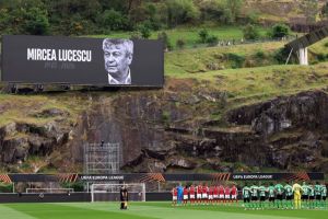 Mircea Lucescu, omagiat pe stadioanele Europei (GALERIE FOTO)