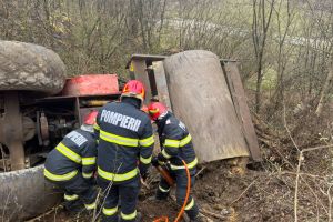 Victima accidentului mortal de pe şantierul barajului Leşu, un muncitor de 62 ani. ITM Bihor a trimis inspectori la faţa locului