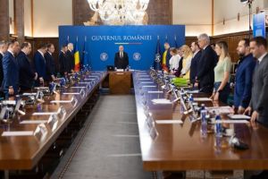 Moment de reculegere pentru Mircea Lucescu la Guvern