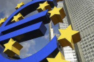 O noua sedinta de scadere pentru euro