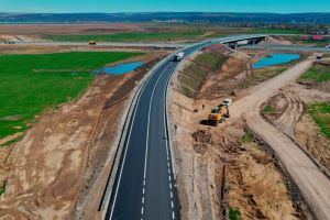 A7: S-a deschis circulaţia pe trecerea Sascut–Bereşti. Autostrada din zonă poate fi finalizată