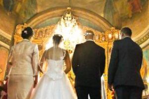 Bărbat cercetat penal după ce a înscenat furtul darului încasat la nuntă. Mirele este anchetat pentru inducerea în eroare a organelor judiciare