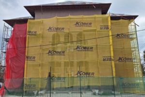 Investiţie de peste 10 milioane de lei la Primăria Piatra-Olt: clădirea devine eficientă energetic şi „verde”/ FOTO