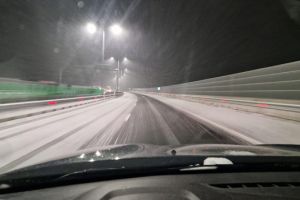 DRDP Braşov: Se circulă în condiţii de iarnă în centrul ţării (VIDEO)