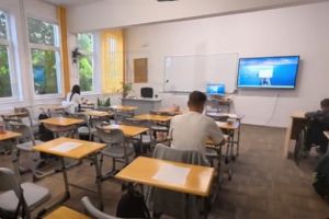 3 şcoli din comuna Prejmer, dotate cu mobilier şi echipamente digitale moderne