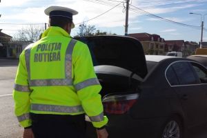 Poliţiştii, la datorie în minivacanţa de Paşte! 150 de cadre mobilizate zilnic în Caraş-Severin