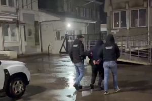 Botoşănean reţinut de poliţişti în Joia Patimilor. Ce i-a făcut individul soţiei