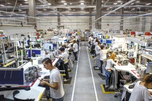 Cel mai mare producător de etichete din lume cumpără o fabrică din Braşov