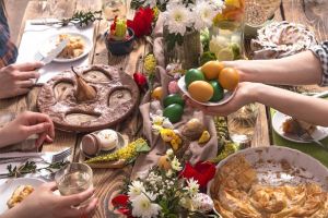 Mesele îmbelşugate de Paşte, pericol pentru sănătate!