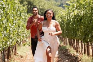 Filmul săptămânii: „Tu, eu şi Toscana”, o comedie romantică despre o decizie impulsivă care schimbă totul într-o vilă italiană