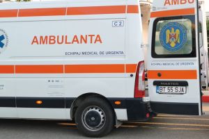 Tragedie în Vinerea Mare la Botoşani! Un bărbat a murit după ce a căzut de la etaj