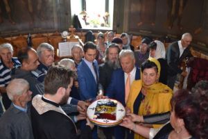 Clopotele bisericilor au răsunat pentru eroii căzuţi pe câmpurile de luptă în cele două Războaie Mondiale