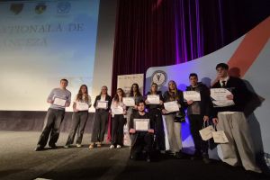 FOTO 12 elevi au reprezentat Botoşaniul la Olimpiada Naţională de Limba Franceză. Vezi cu ce rezultate s-au întors!