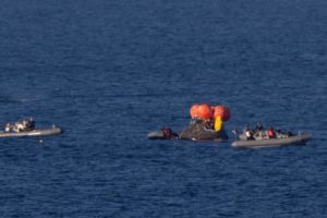 Capsula Orion a misiunii Artemis 2 a amerizat cu succes în Oceanul Pacific (FOTO&VIDEO)