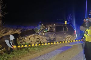 VIDEO & FOTO Accident grav, noaptea trecută, într-o localitate din Botoşani. Șoferul vinovat era băut