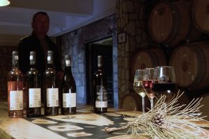 Vinul, nelipsit de pe masa de Paşte. Cererea creşte, iar preţurile rămân stabile