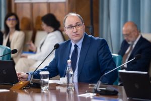 Concursul pentru directorii de şcoli ar putea fi organizat în octombrie. Ministrul Educaţiei vrea metodologia elaborată până în mai