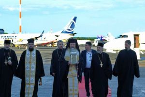 VIDEO. Lumina Sfântă a fost adusă în România. Va ajunge şi la Satu Mare, în această seară