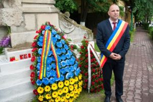 Cinste şi onoare ostaşilor care şi-au dat viaţa pentru libertatea şi unitatea poporului român