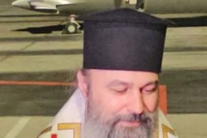 FOTO. Lumina Sfântă de la Ierusalim a ajuns la Timişoara