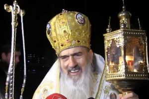 VIDEO. Mesajul IPS Teodosie de sarbatoarea Pastelui - Sa ne bucuram si in anul acesta si sa alungam toata frica. Daca a venit lumina, suntem cu Dumnezeu.