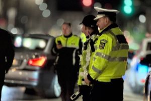 Poliţiştii nu se joacă! De Paşte, zeci de şoferi lăsaţi fără permis sau fără certificatele de înmatriculare ale maşinilor