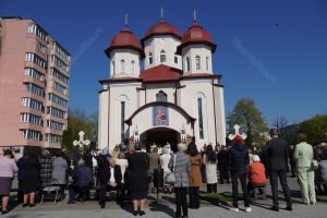 Bisericile, pline în prima zi de Paşte. A început Săptămâna Luminată