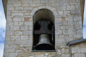 Tragedie de Inviere. Un barbat a ajuns in stare grava dupa ce clopotul s-a desprins si i-a cazut in cap