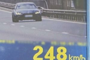 Șofer luduşean prins conducând cu 148 kilometri/oră