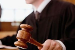 Superimunitatea judecătorilor constituţionali a fost votată de deputaţi